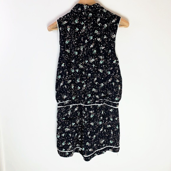 Isabel Lu Womens Black Floral Romper Jumper Size Medium Sleeveless Button Front - Picture 7 of 10